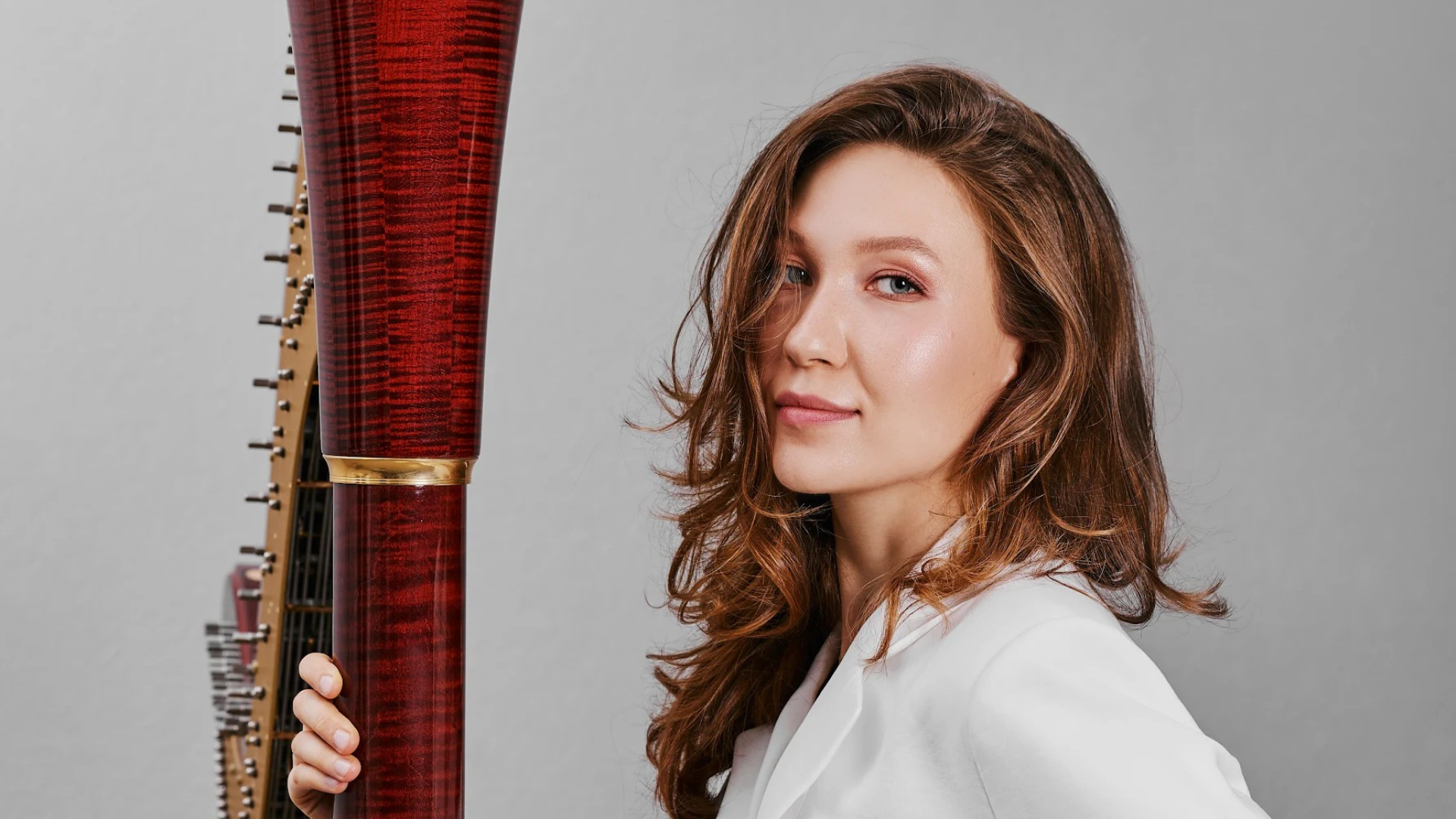 Discover the harp music by Aleksandra Khoury-Rzhavtseva